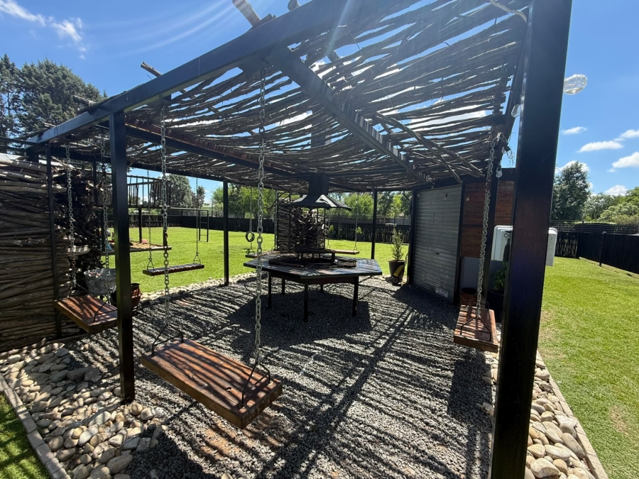 4 Bedroom Property for Sale in Roodewal Free State